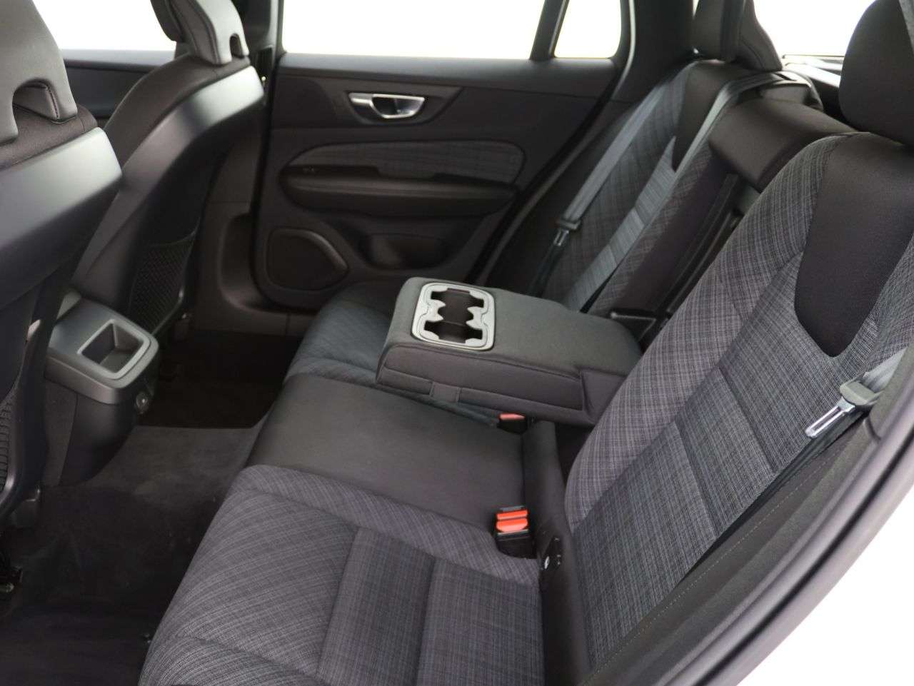 2022 VOLVO V60 2022 VOLVO V60