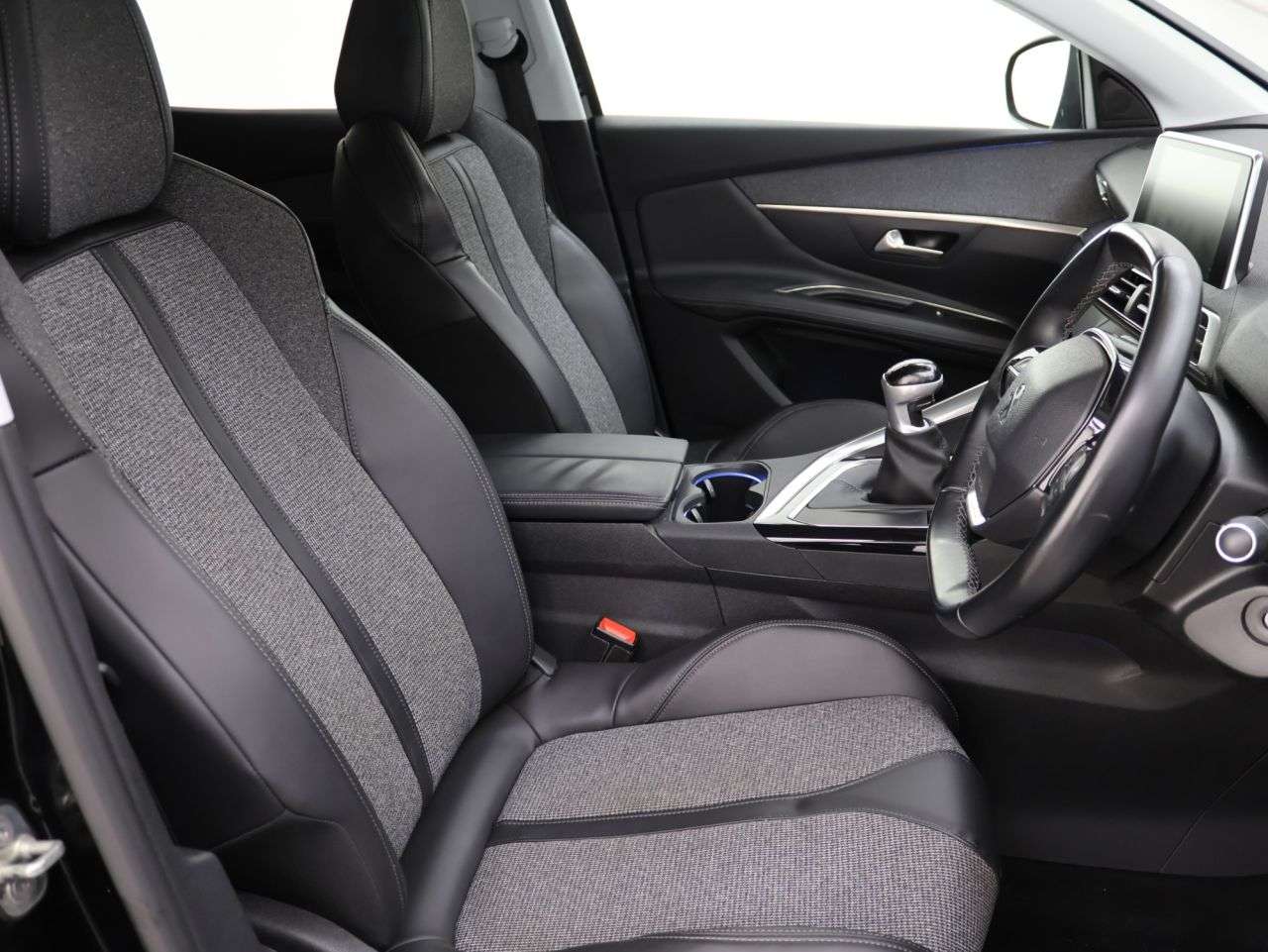 2018 PEUGEOT 3008 2018 PEUGEOT 3008