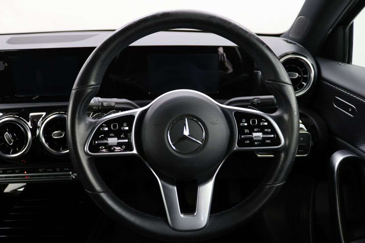 2021 MERCEDES-BENZ A CLASS 2021 MERCEDES-BENZ A CLASS