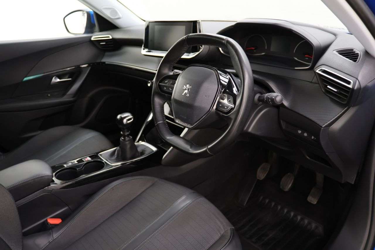 2021 PEUGEOT 2008 2021 PEUGEOT 2008