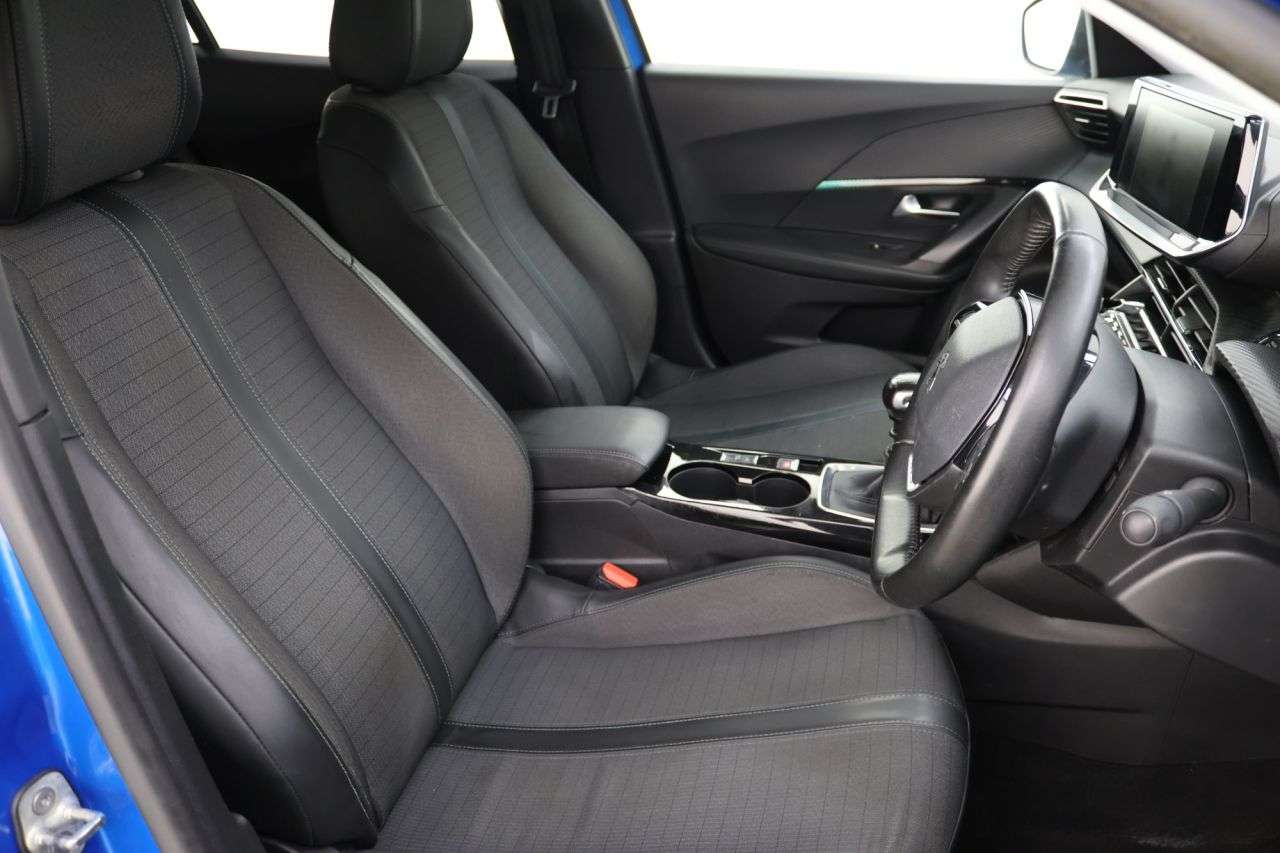 2021 PEUGEOT 2008 2021 PEUGEOT 2008