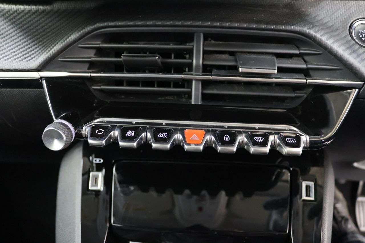 2021 PEUGEOT 2008 2021 PEUGEOT 2008