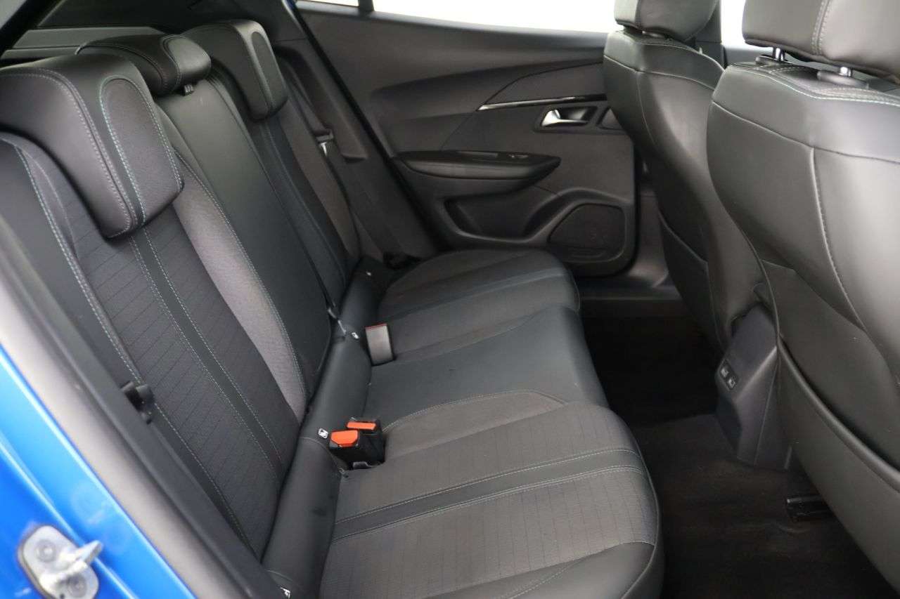 2021 PEUGEOT 2008 2021 PEUGEOT 2008