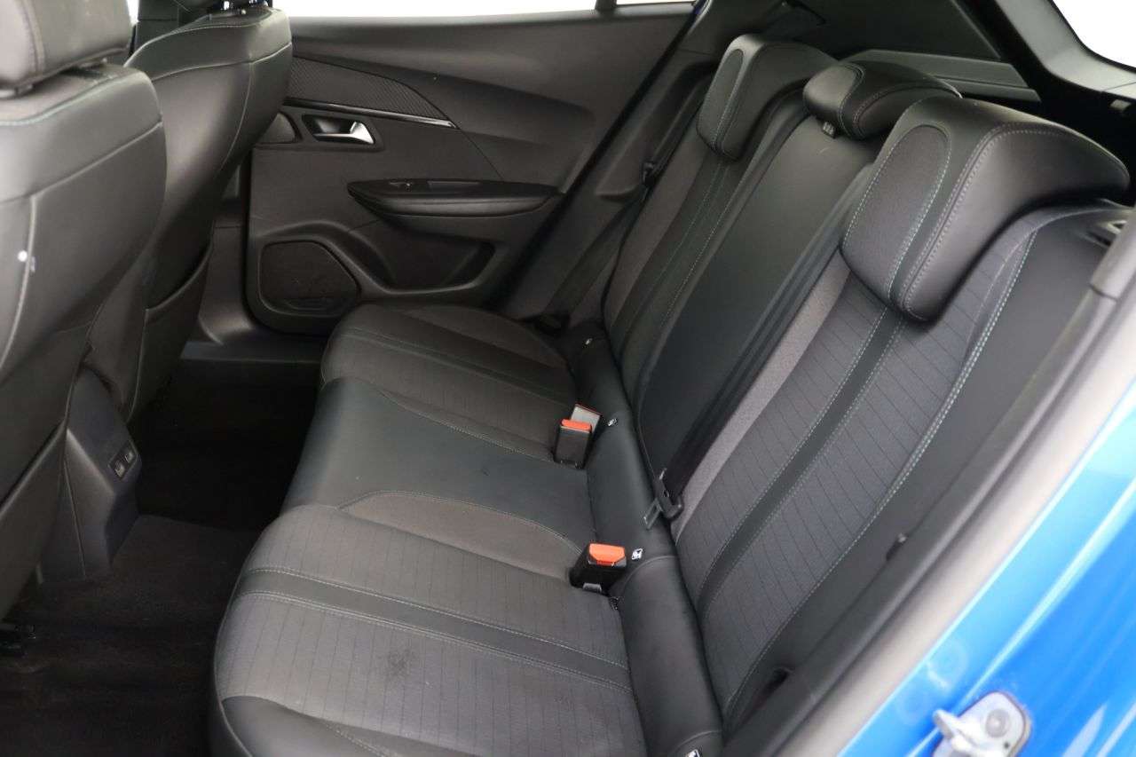 2021 PEUGEOT 2008 2021 PEUGEOT 2008