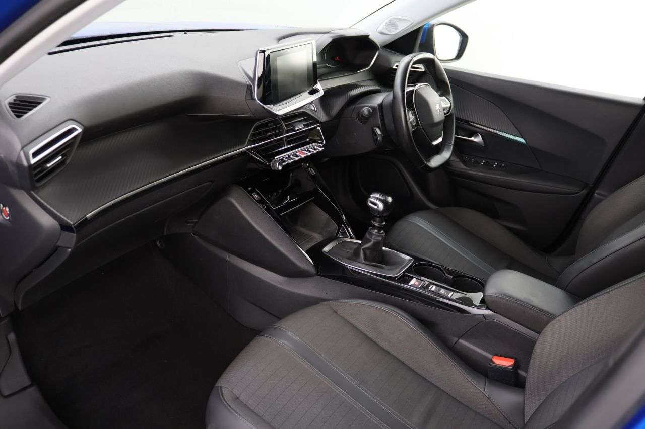 2021 PEUGEOT 2008 2021 PEUGEOT 2008