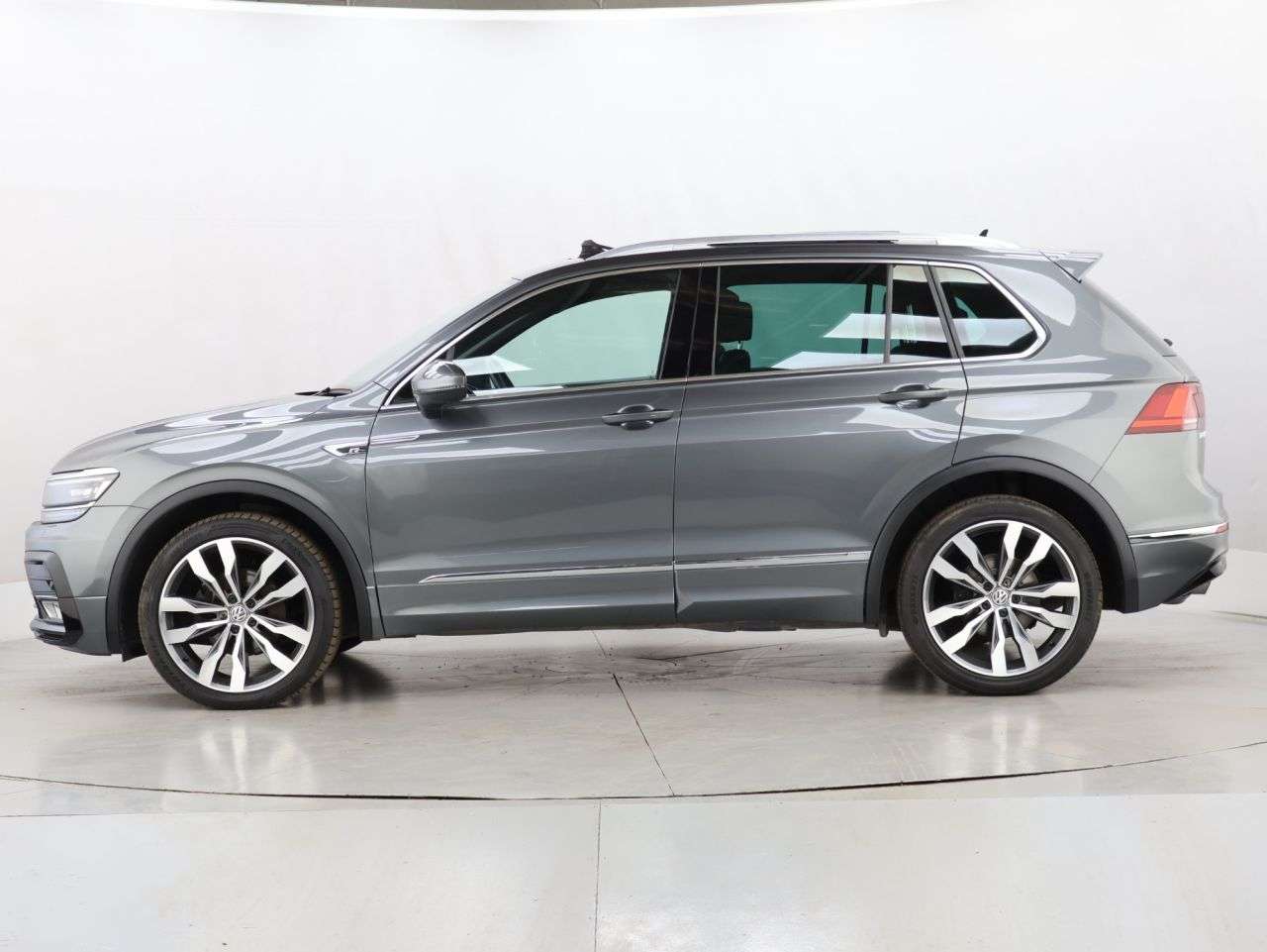 2017 VOLKSWAGEN TIGUAN 2017 VOLKSWAGEN TIGUAN