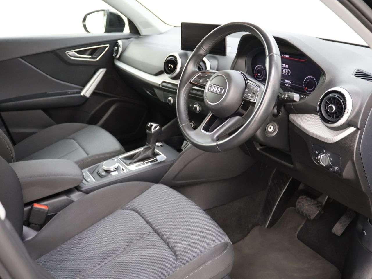 2021 AUDI Q2 2021 AUDI Q2