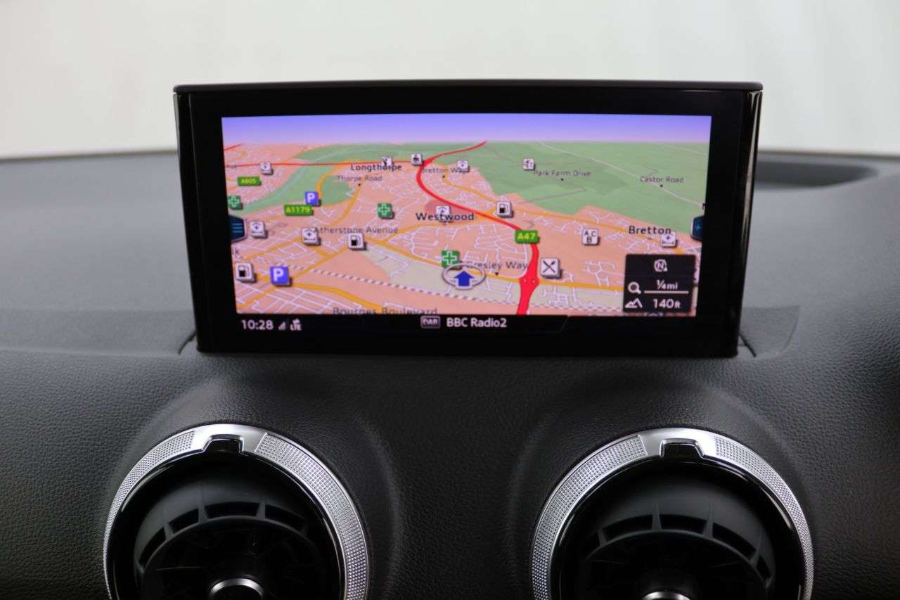 2021 AUDI Q2 2021 AUDI Q2