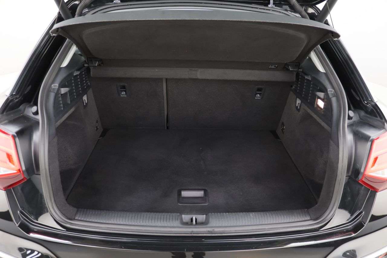 2021 AUDI Q2 2021 AUDI Q2