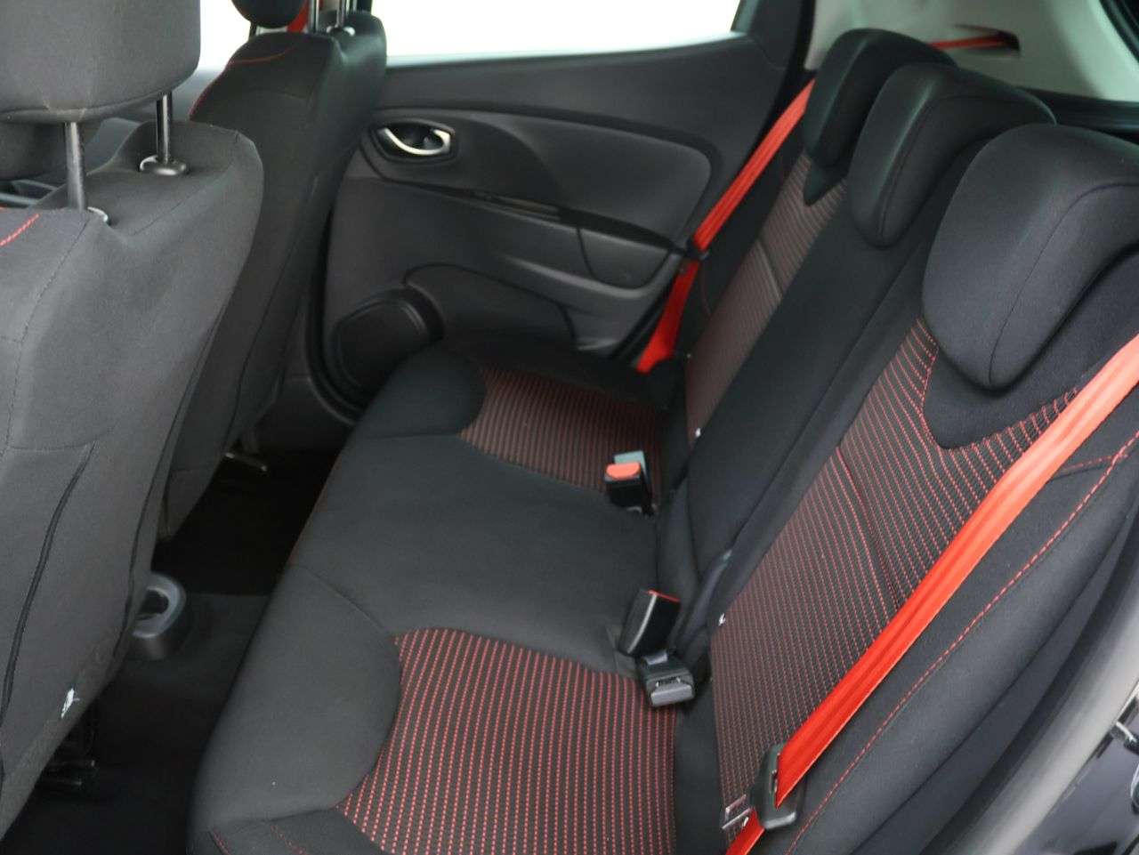 2015 RENAULT CLIO 2015 RENAULT CLIO