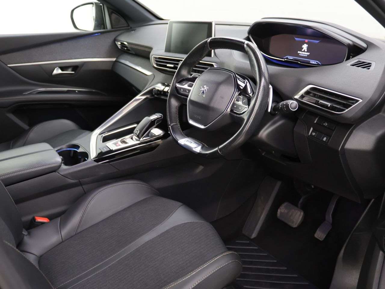 2020 PEUGEOT 5008 2020 PEUGEOT 5008