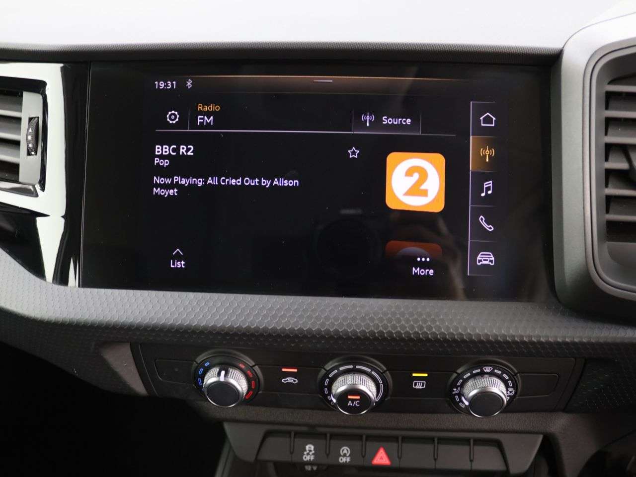 2020 AUDI A1 2020 AUDI A1