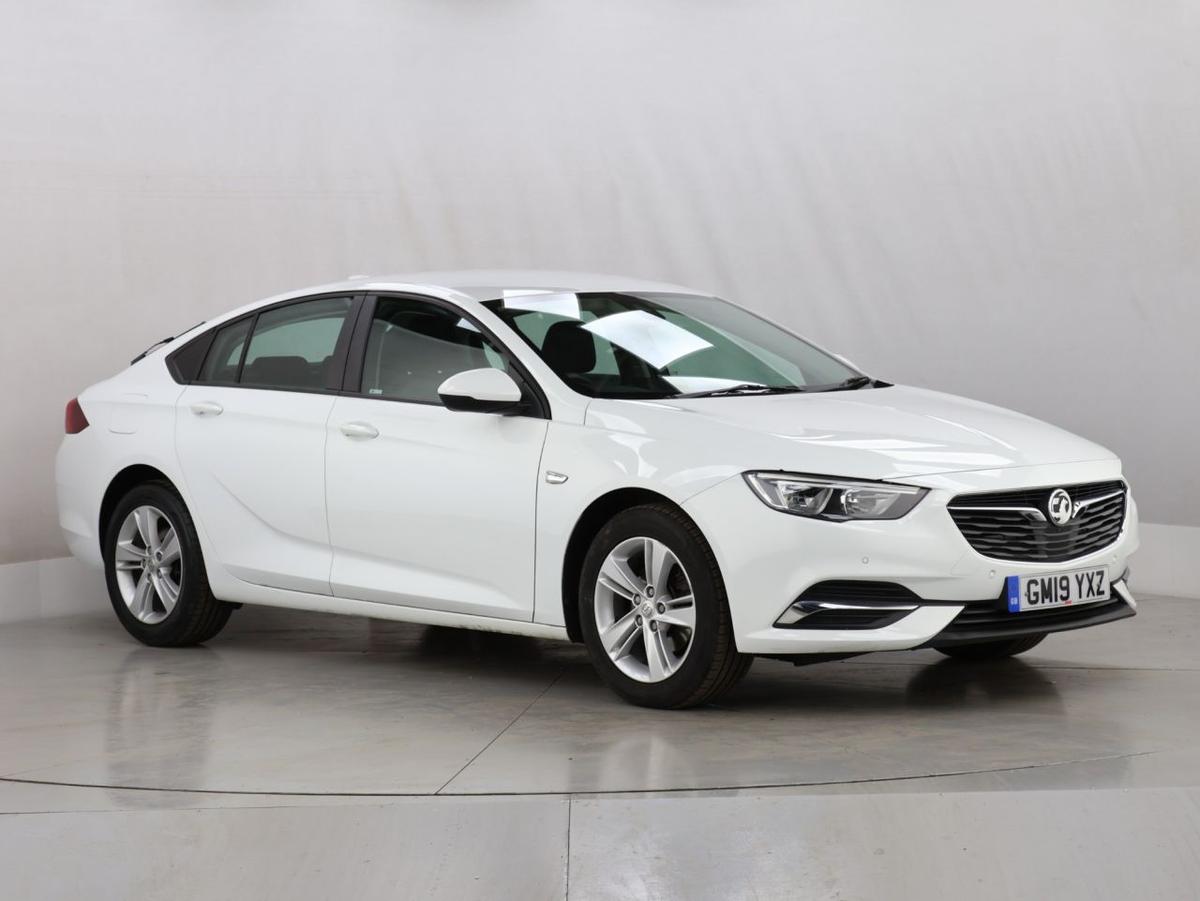 Check out this Vauxhall Insignia 2019 Petrol Manual