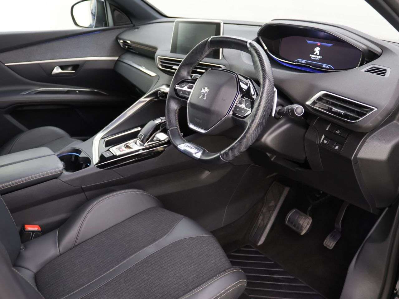 2020 PEUGEOT 3008 2020 PEUGEOT 3008