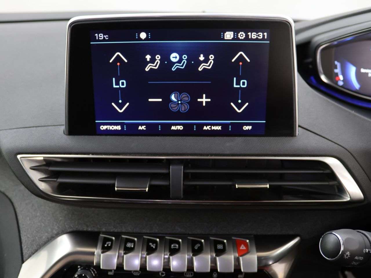 2020 PEUGEOT 3008 2020 PEUGEOT 3008