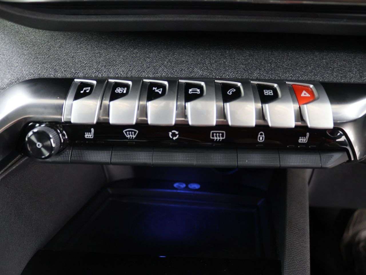 2020 PEUGEOT 3008 2020 PEUGEOT 3008