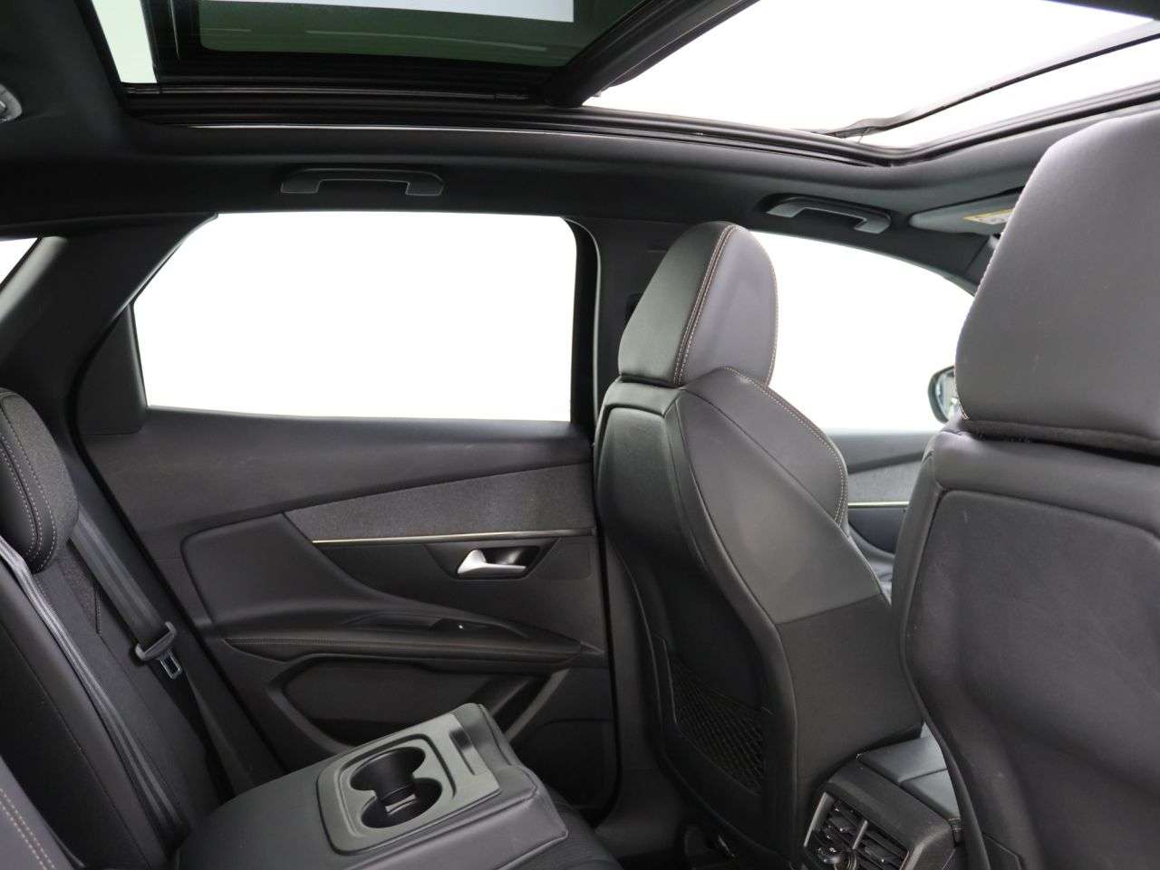 2020 PEUGEOT 3008 2020 PEUGEOT 3008