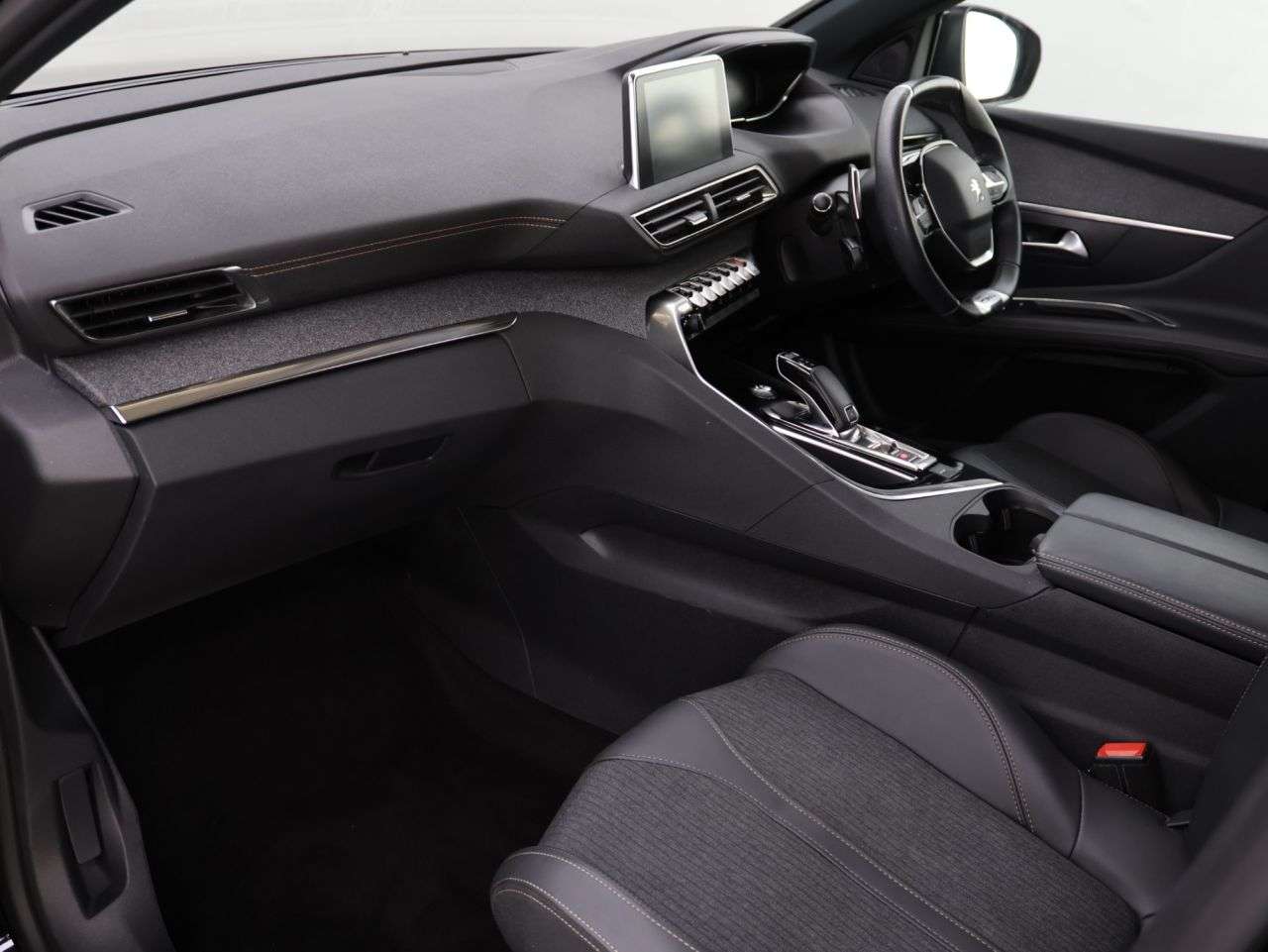 2020 PEUGEOT 3008 2020 PEUGEOT 3008