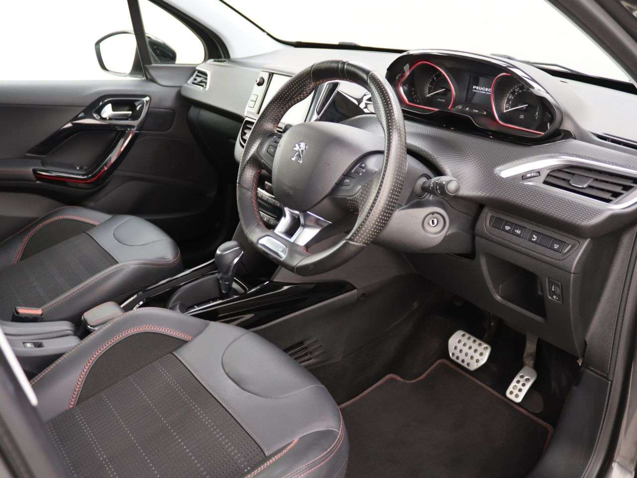 2019 PEUGEOT 2008 2019 PEUGEOT 2008