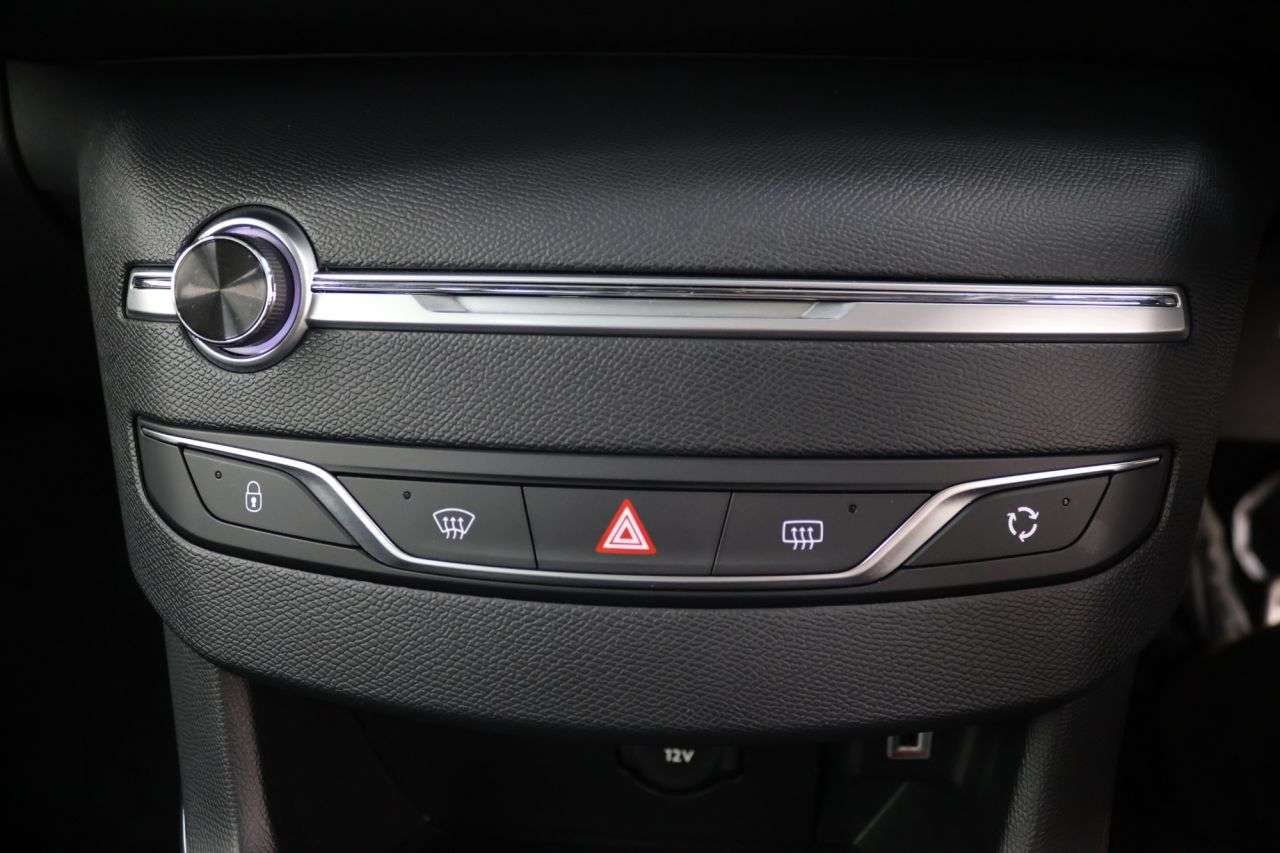 2018 PEUGEOT 308 2018 PEUGEOT 308