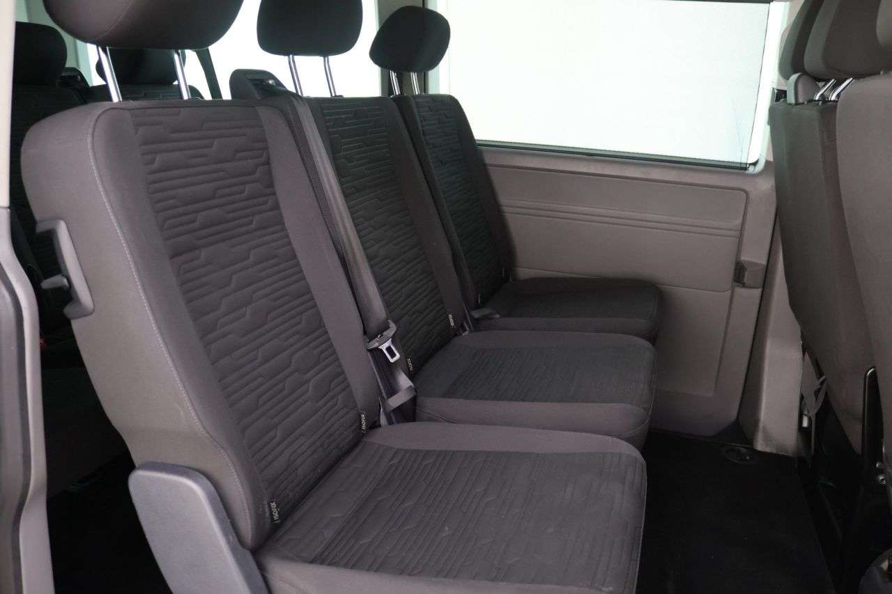 2020 VOLKSWAGEN TRANSPORTER SHUTTLE 2020 VOLKSWAGEN TRANSPORTER SHUTTLE