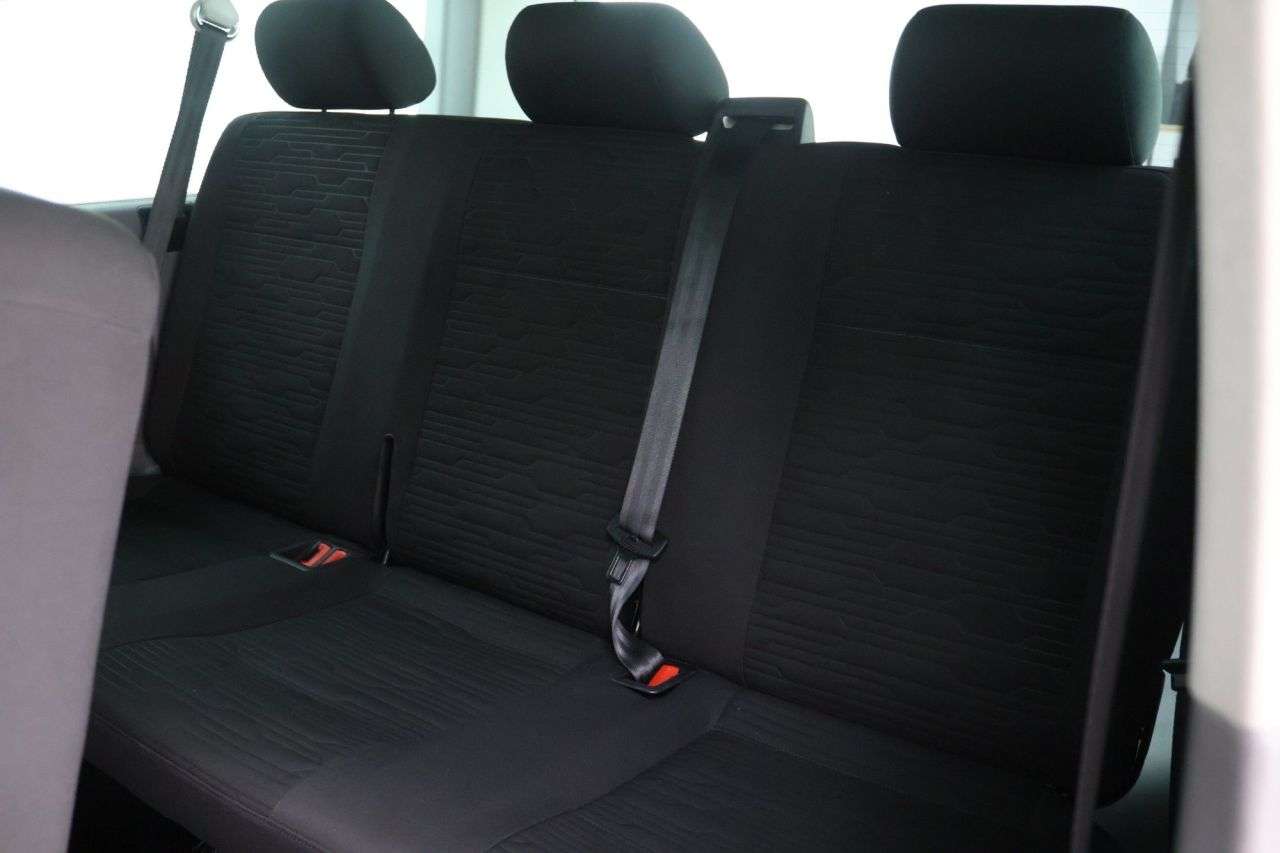 2020 VOLKSWAGEN TRANSPORTER SHUTTLE 2020 VOLKSWAGEN TRANSPORTER SHUTTLE