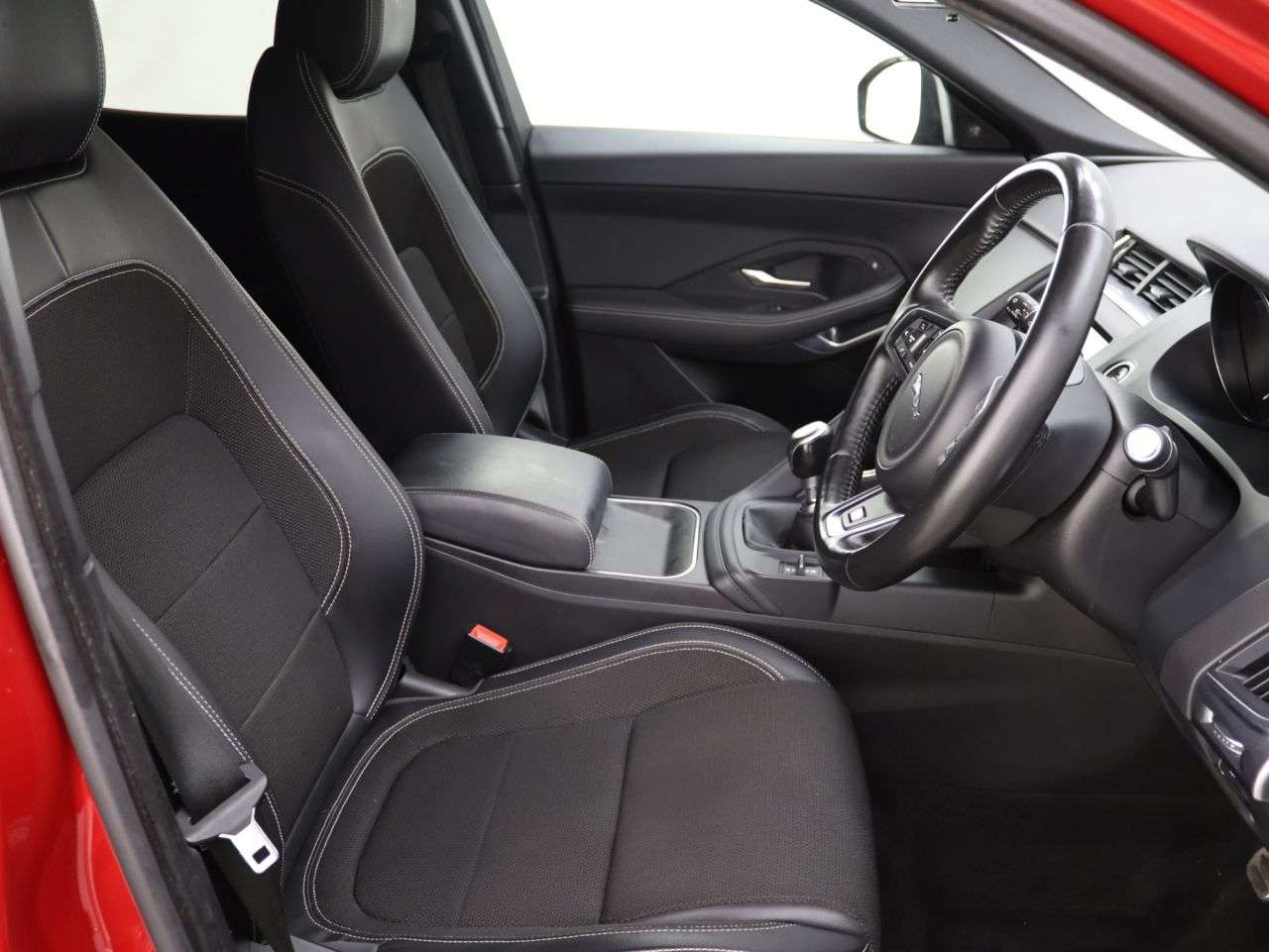 2018 JAGUAR E-PACE 2018 JAGUAR E-PACE