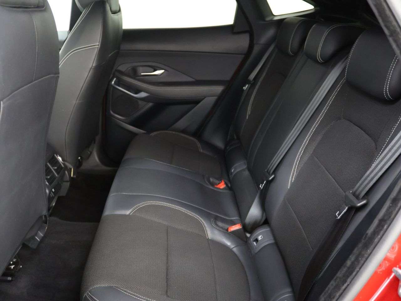 2018 JAGUAR E-PACE 2018 JAGUAR E-PACE