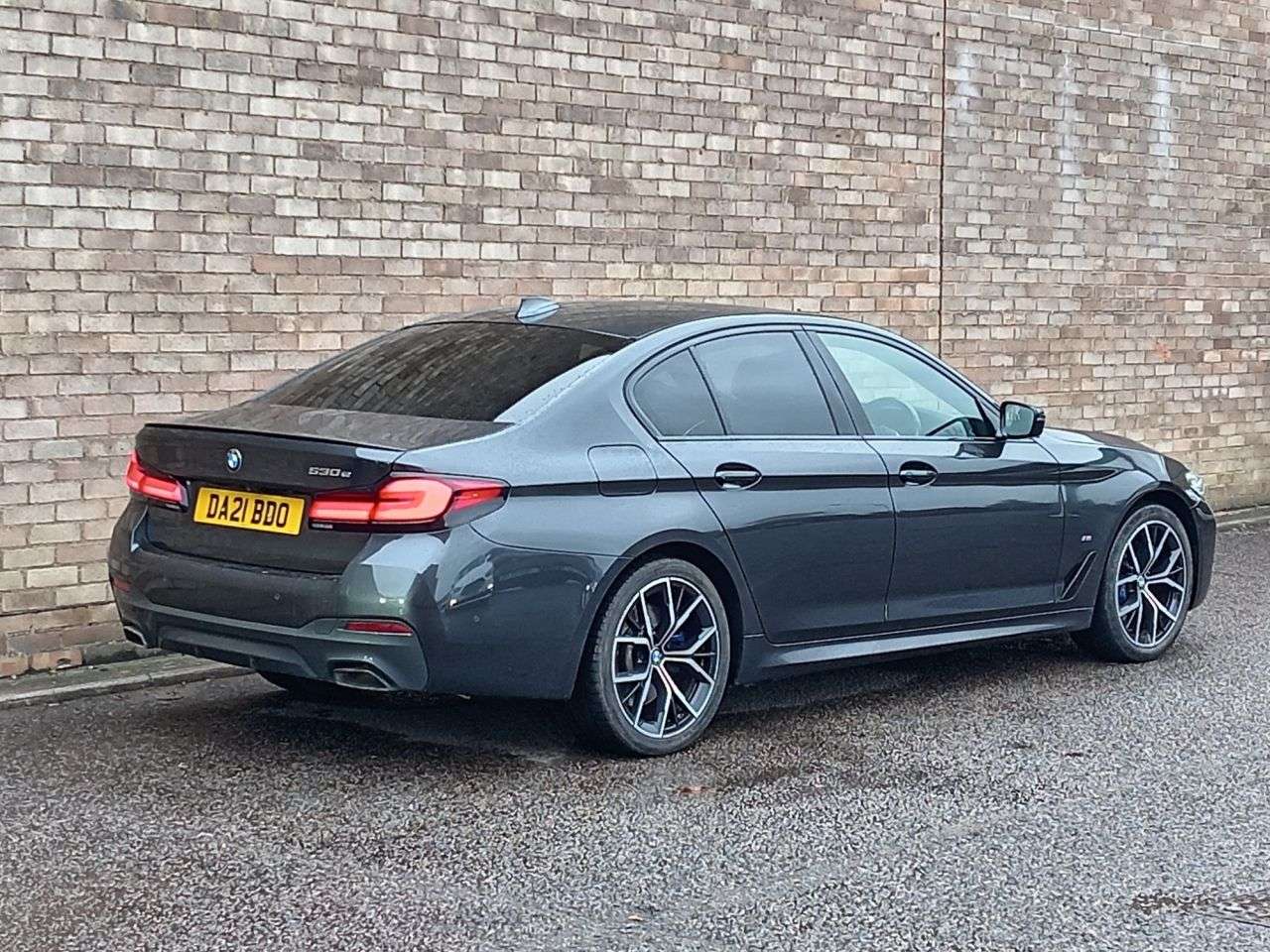 2021 BMW 5 SERIES 2021 BMW 5 SERIES