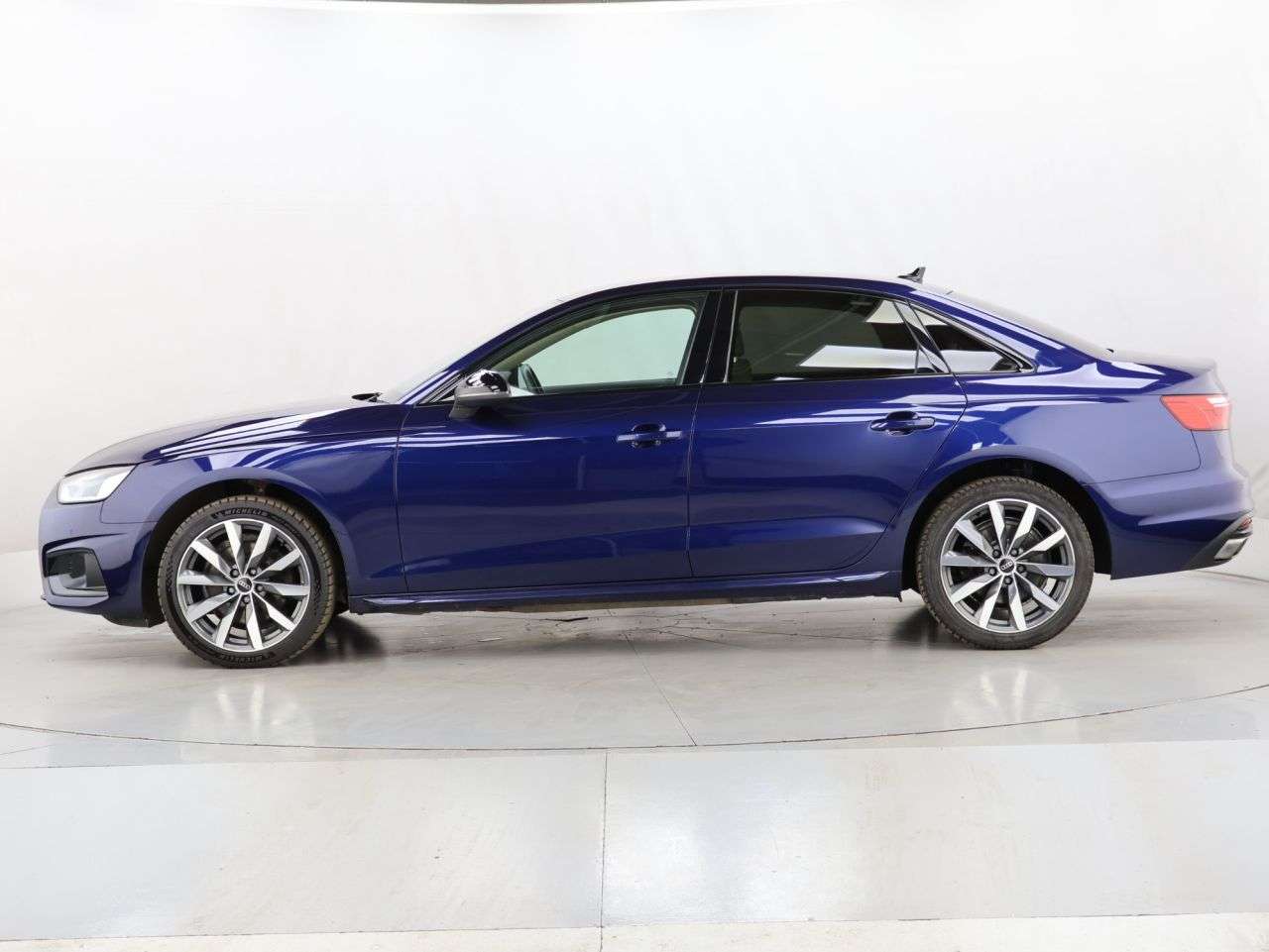 2021 AUDI A4 2021 AUDI A4