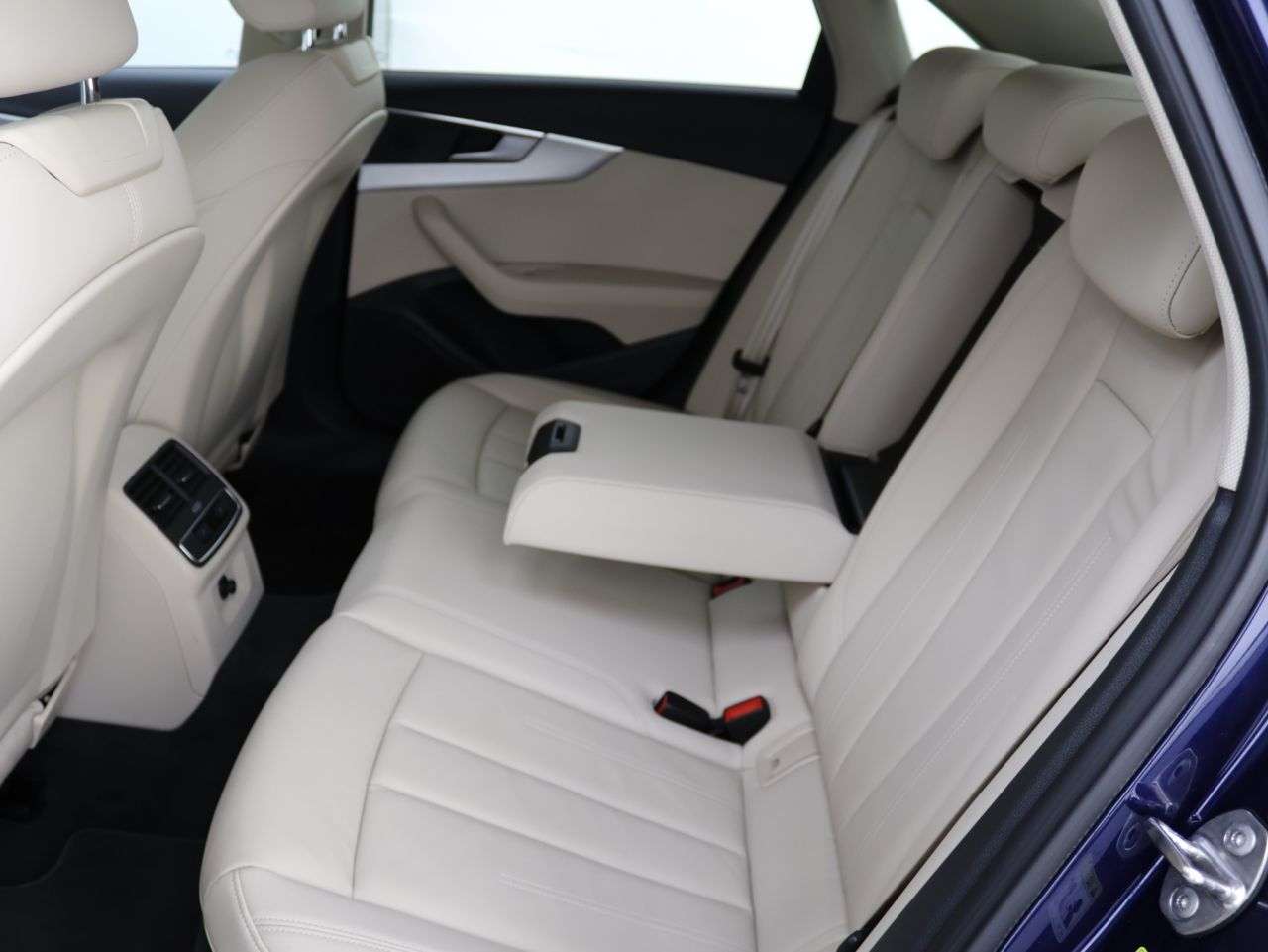 2021 AUDI A4 2021 AUDI A4