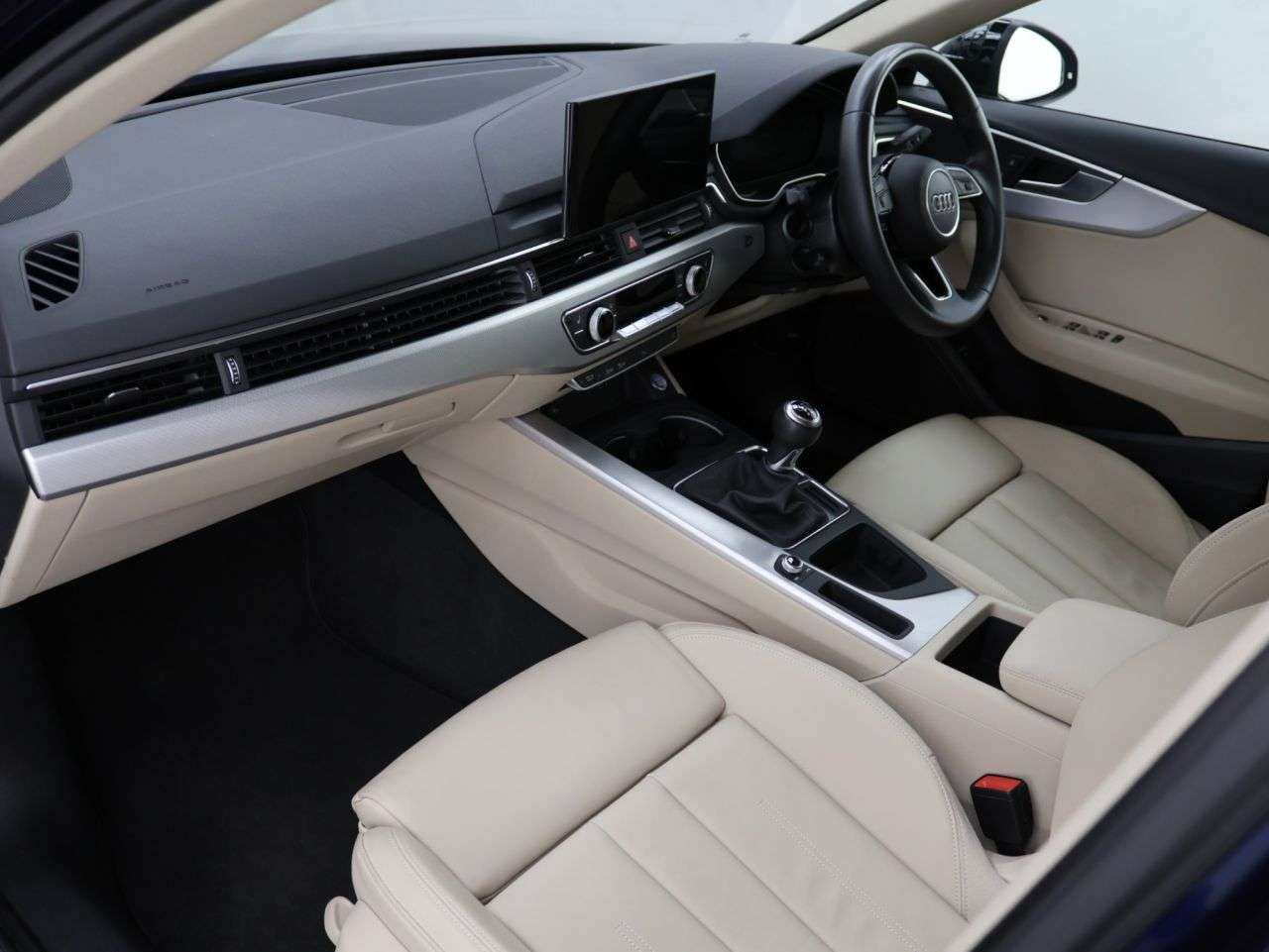 2021 AUDI A4 2021 AUDI A4