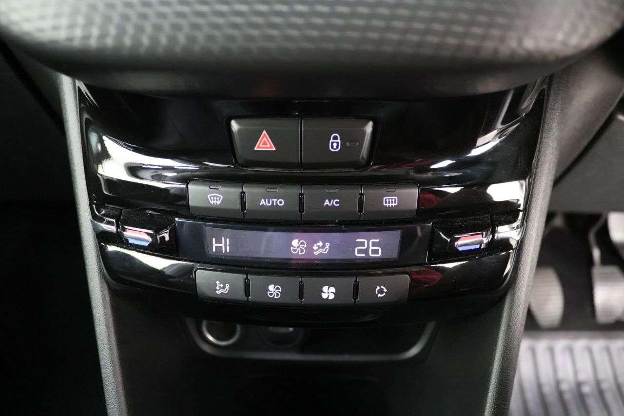 2019 PEUGEOT 2008 2019 PEUGEOT 2008