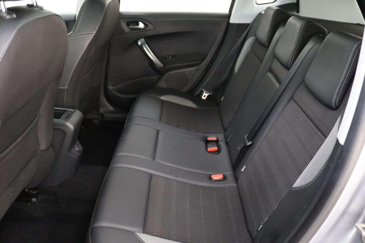 2019 PEUGEOT 2008 2019 PEUGEOT 2008