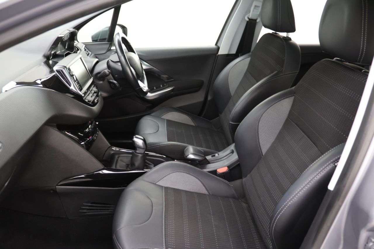 2019 PEUGEOT 2008 2019 PEUGEOT 2008