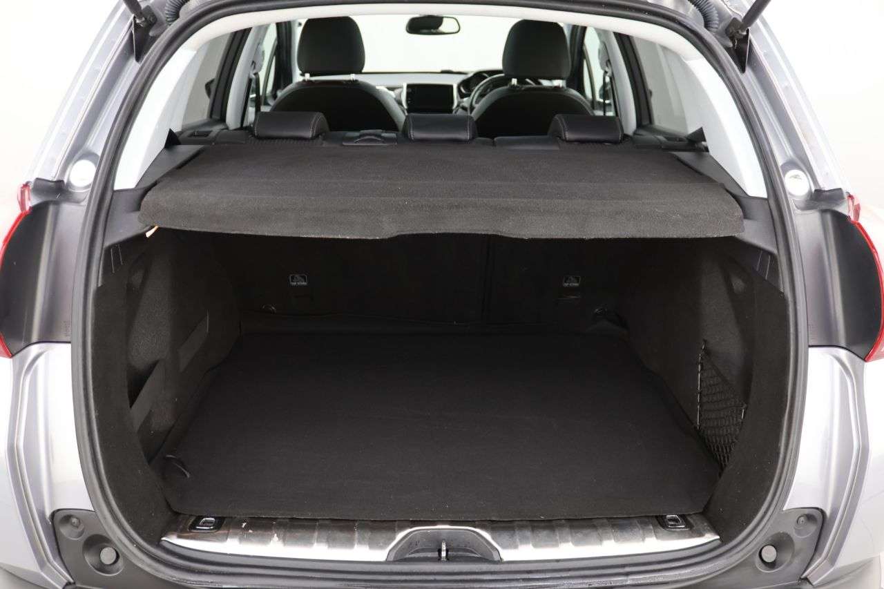 2019 PEUGEOT 2008 2019 PEUGEOT 2008