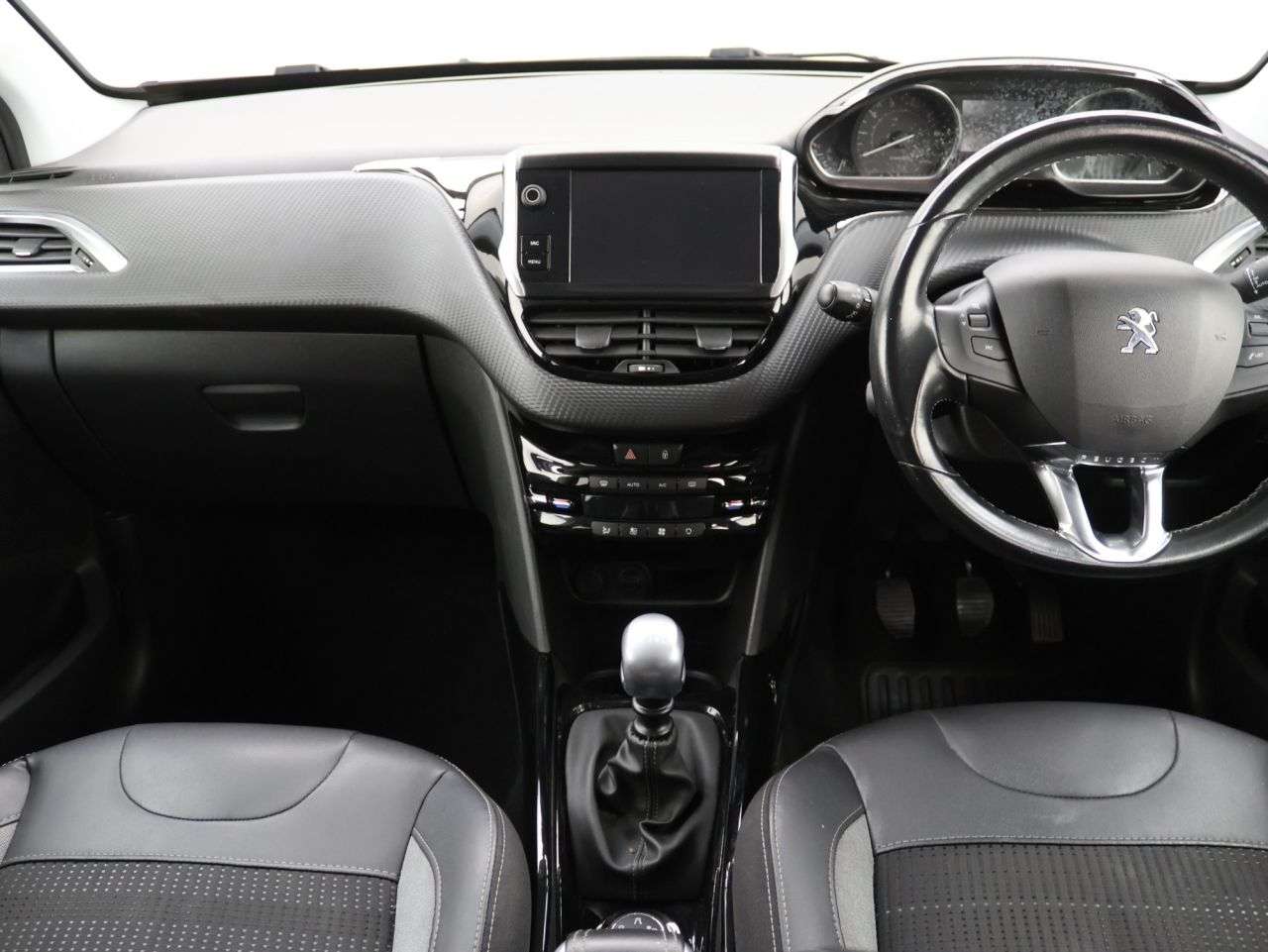 2018 PEUGEOT 2008 2018 PEUGEOT 2008