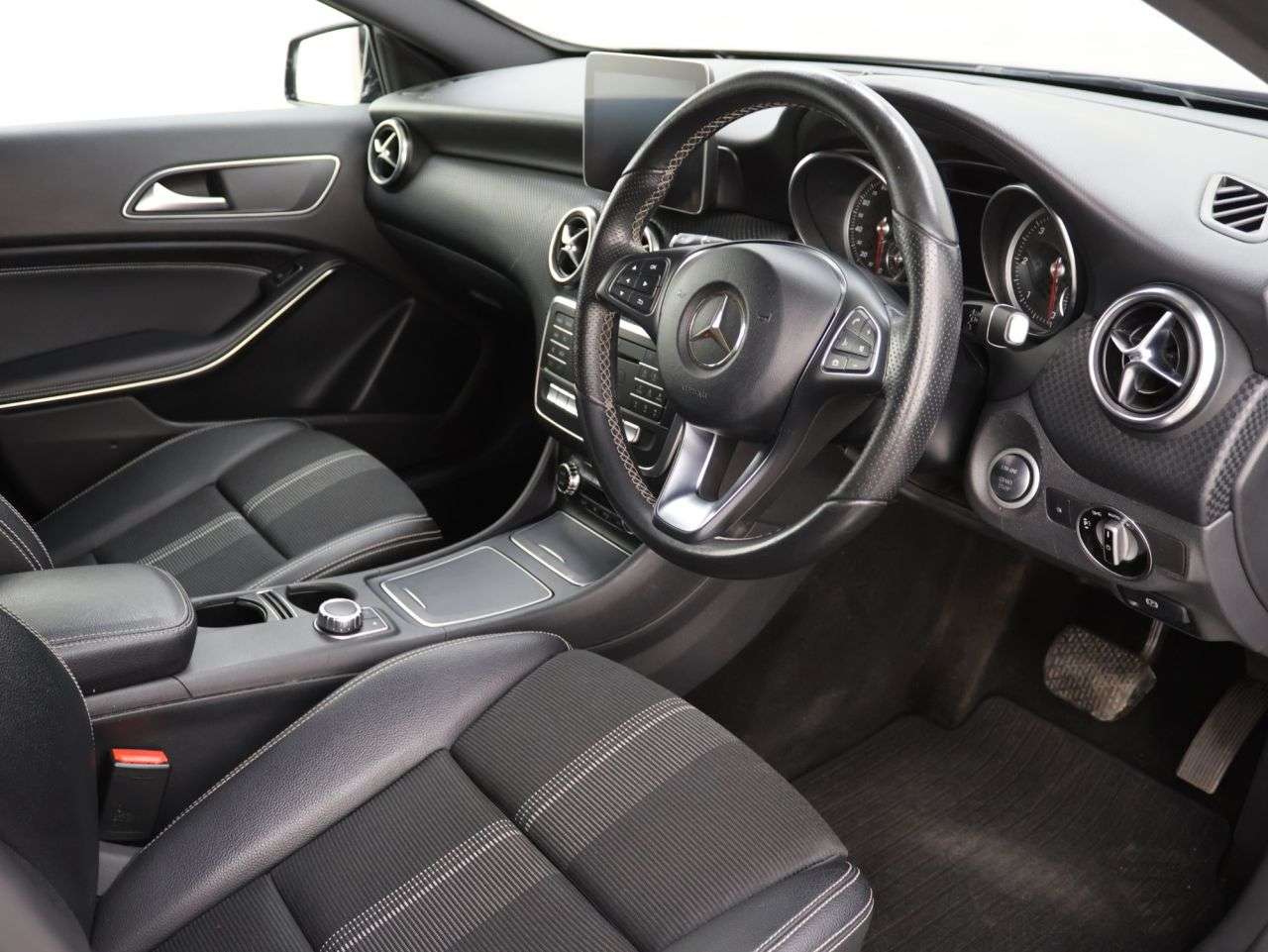 2018 MERCEDES-BENZ A CLASS 2018 MERCEDES-BENZ A CLASS