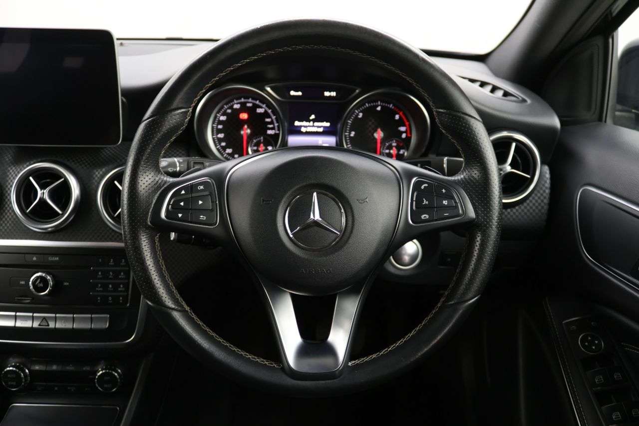 2018 MERCEDES-BENZ A CLASS 2018 MERCEDES-BENZ A CLASS