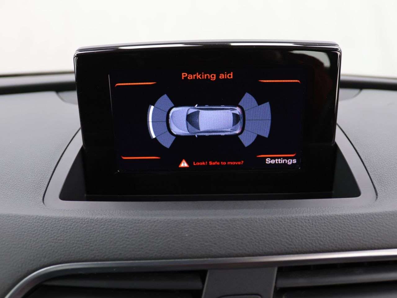 2018 AUDI Q3 2018 AUDI Q3