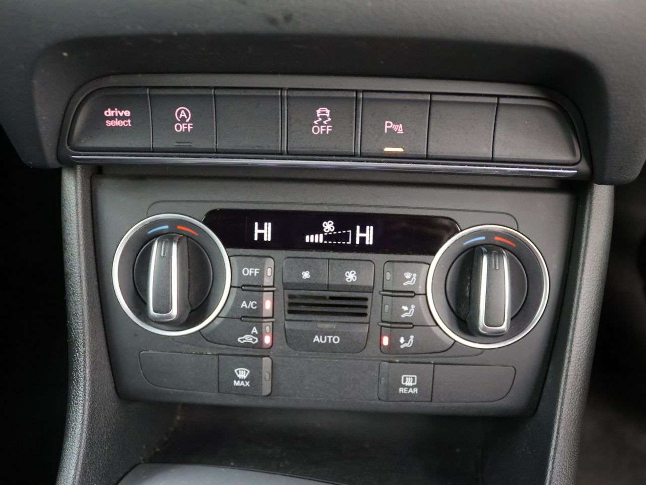 2018 AUDI Q3 2018 AUDI Q3