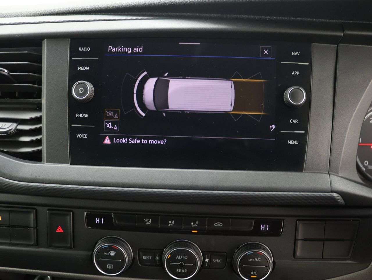 2020 VOLKSWAGEN TRANSPORTER SHUTTLE 2020 VOLKSWAGEN TRANSPORTER SHUTTLE