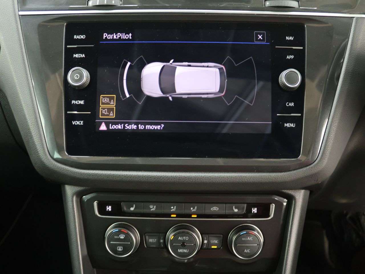 2018 VOLKSWAGEN TIGUAN 2018 VOLKSWAGEN TIGUAN