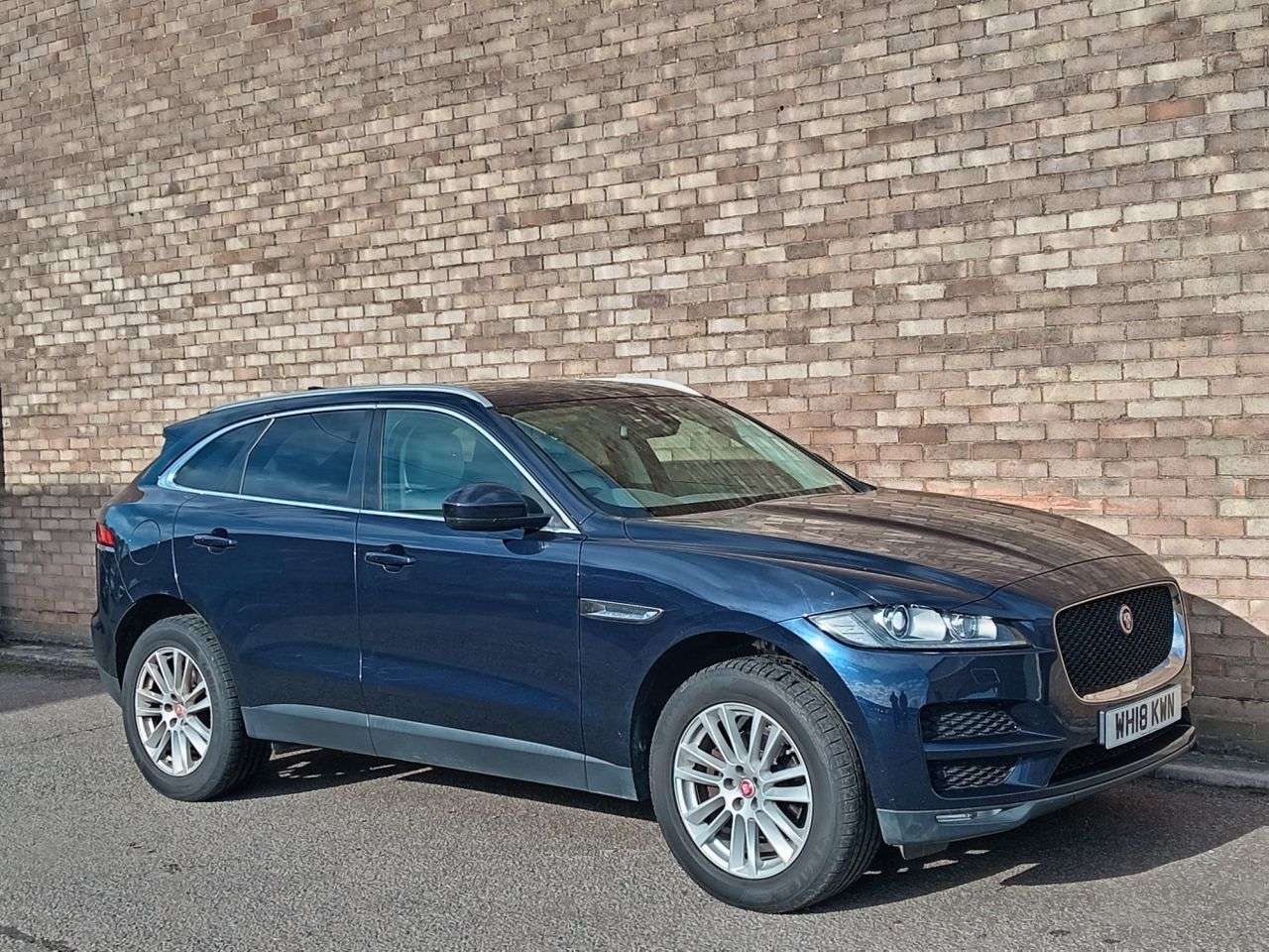2018 JAGUAR F-PACE 2018 JAGUAR F-PACE