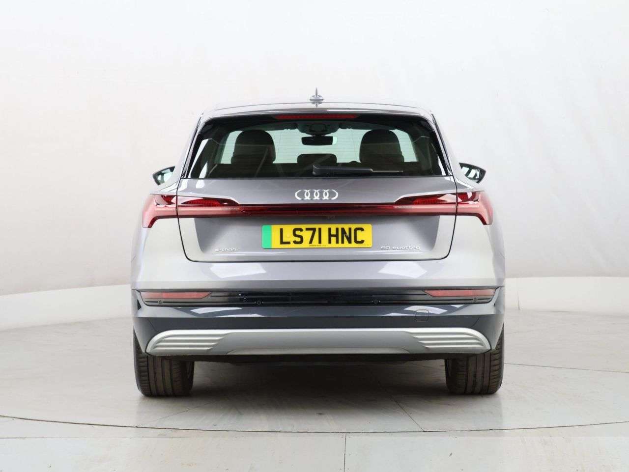 2021 AUDI E-TRON 2021 AUDI E-TRON