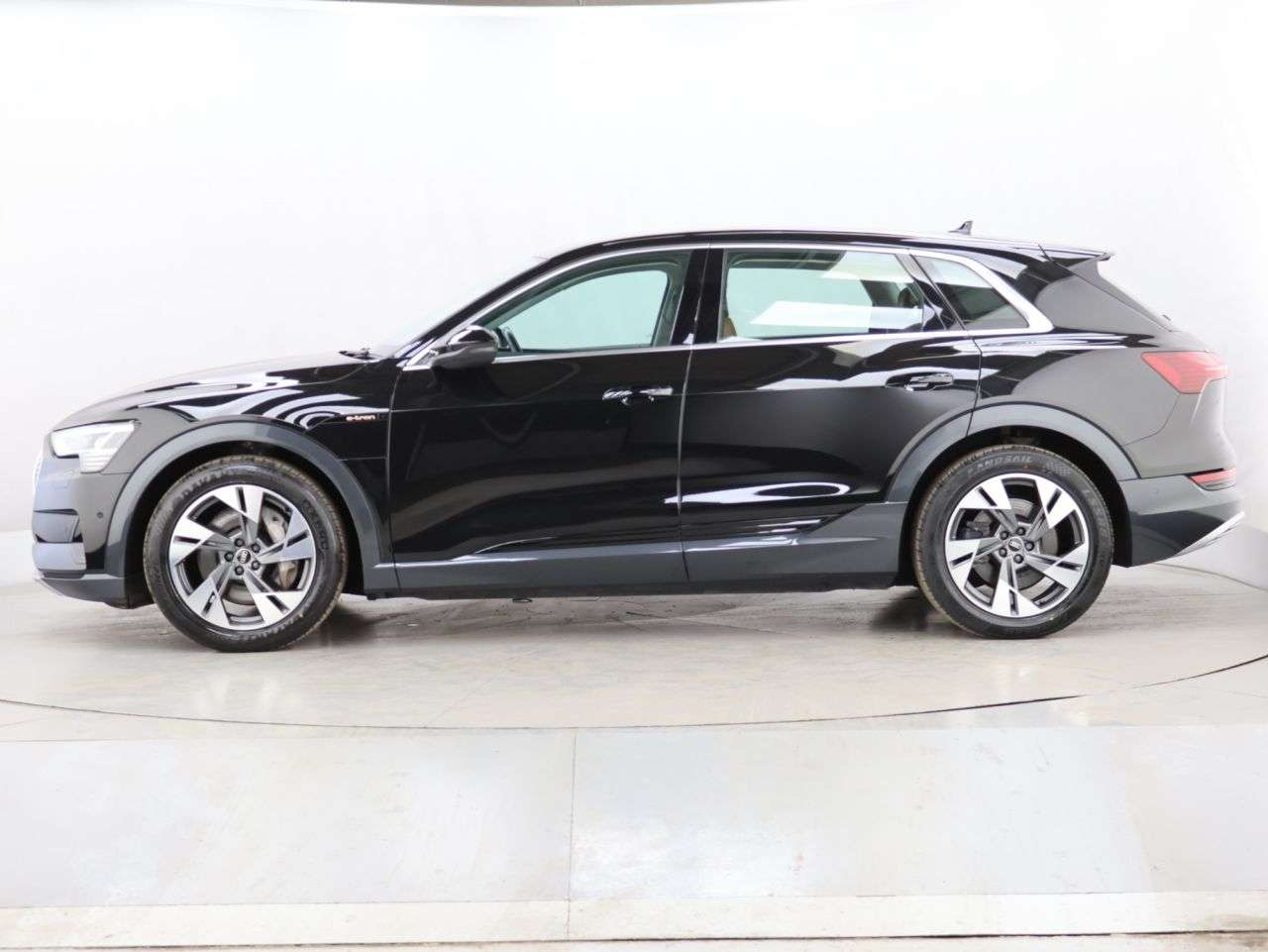 2022 AUDI E-TRON 2022 AUDI E-TRON