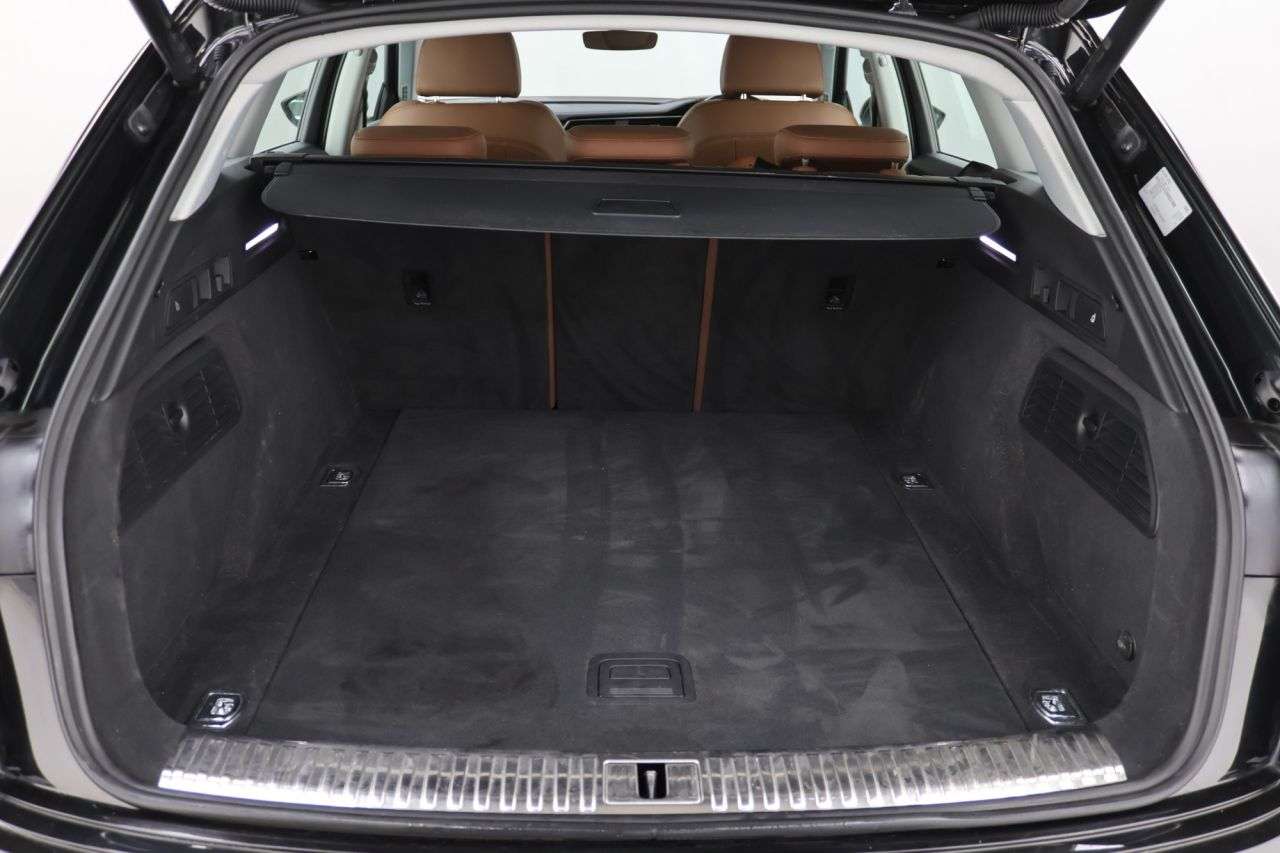 2022 AUDI E-TRON 2022 AUDI E-TRON