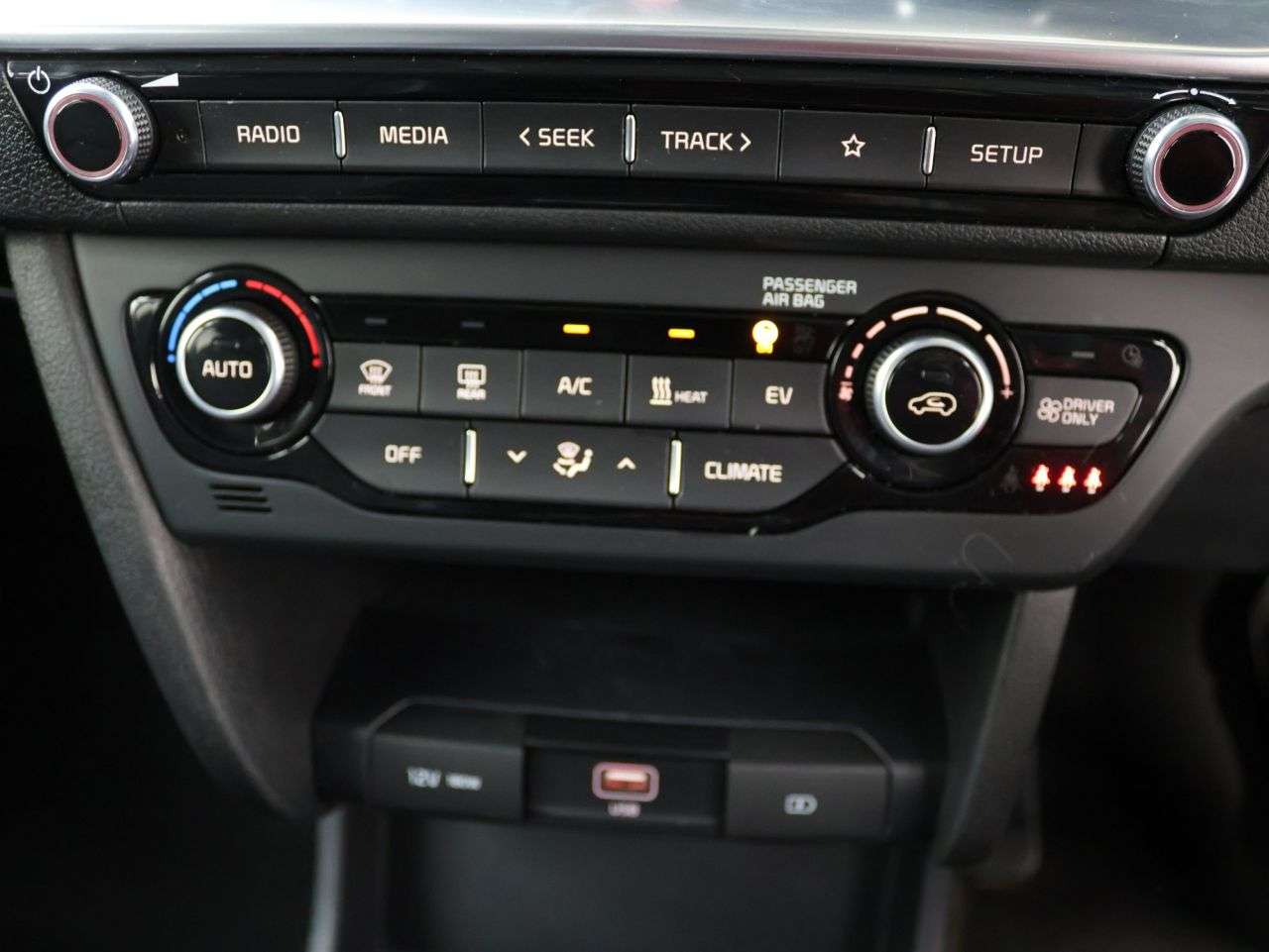 2021 KIA NIRO 2021 KIA NIRO