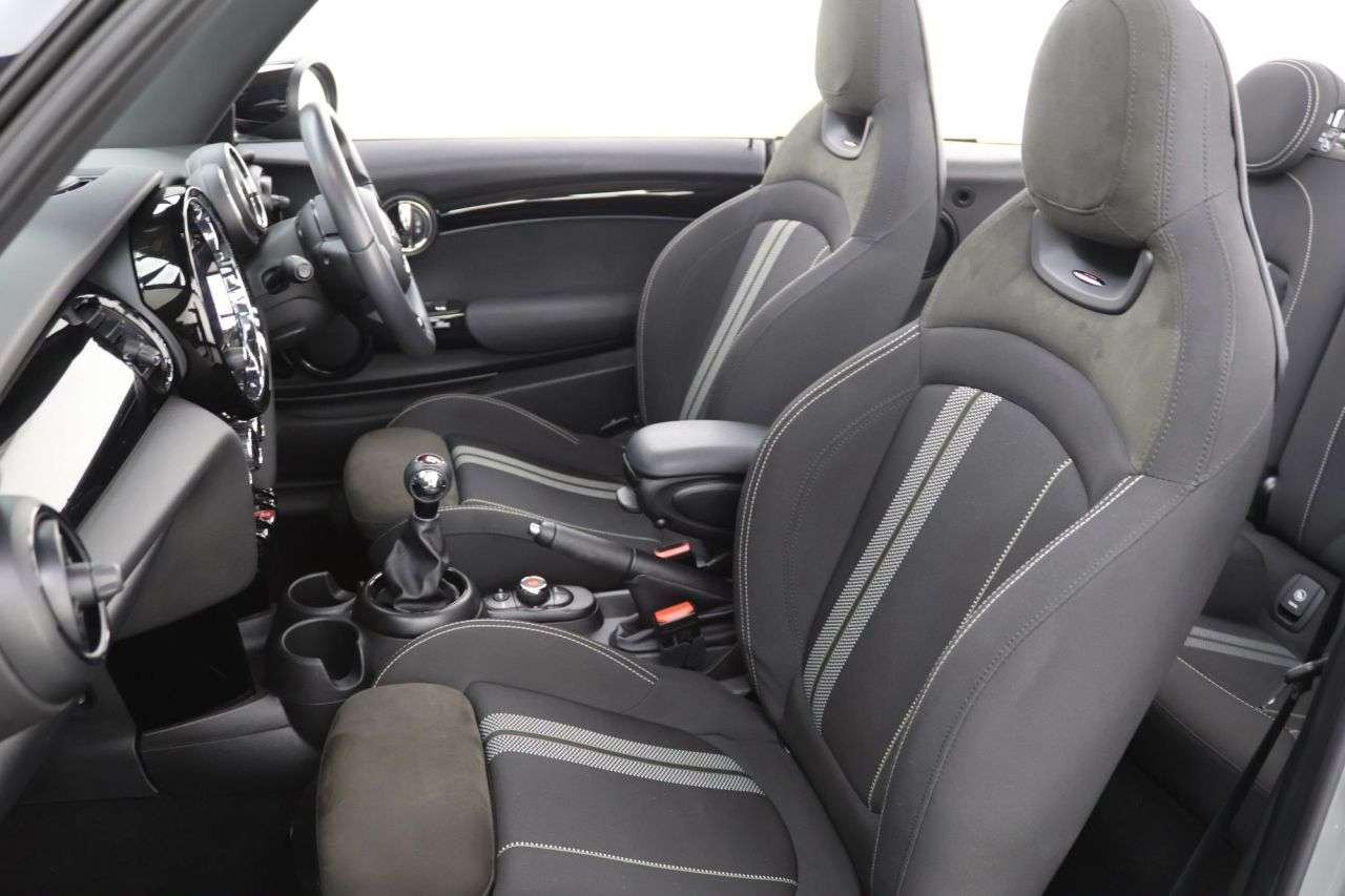 2021 MINI CONVERTIBLE 2021 MINI CONVERTIBLE