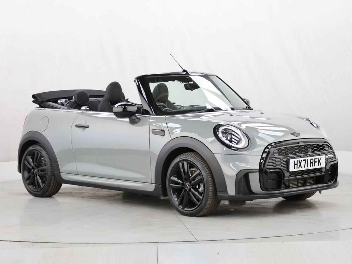 Check out this Mini Convertible 2021 Petrol Manual